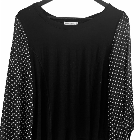 pebble and stone Tops - NWT Pebble and Stone Top Black w/Polka Dot Sleeves